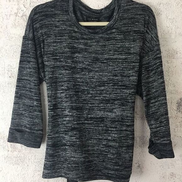 #129 LUCKY BRAND GRAY LOOSE FIT TOP - Picture 1 of 6